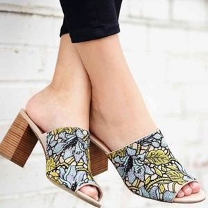 Crown Vintage Floral Embroidered Sandals.